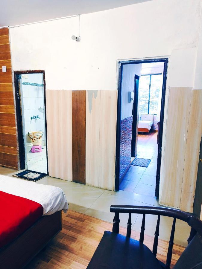 Hotel Holiday Dalhousie - Near Ghandhi Chowk Mall Road Ngoại thất bức ảnh