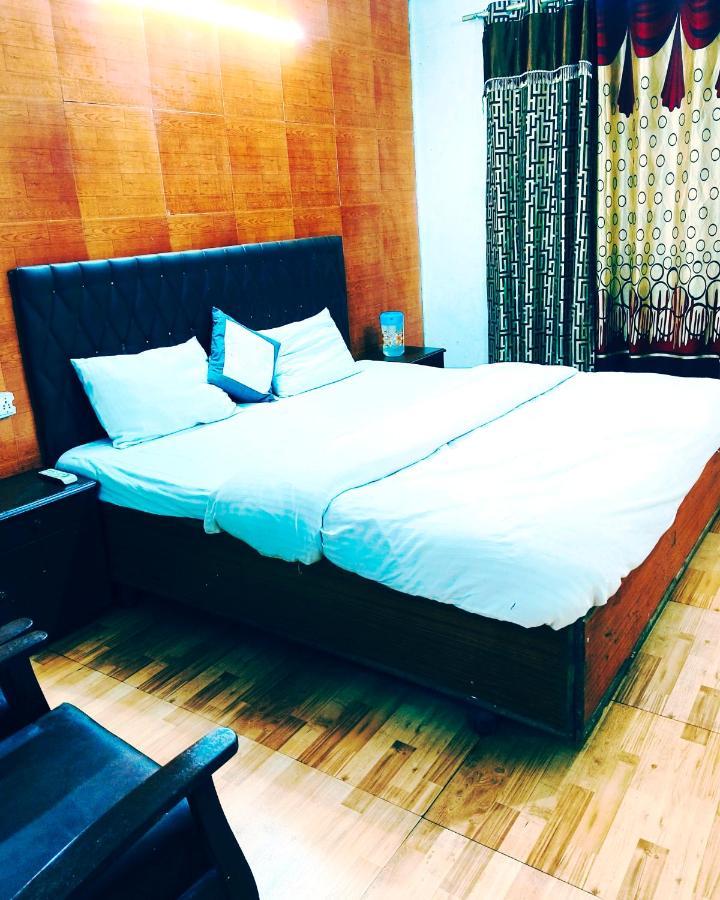 Hotel Holiday Dalhousie - Near Ghandhi Chowk Mall Road Ngoại thất bức ảnh