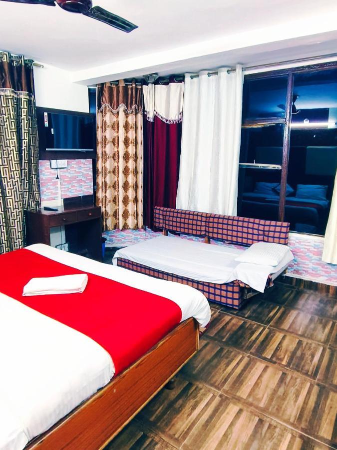 Hotel Holiday Dalhousie - Near Ghandhi Chowk Mall Road Ngoại thất bức ảnh